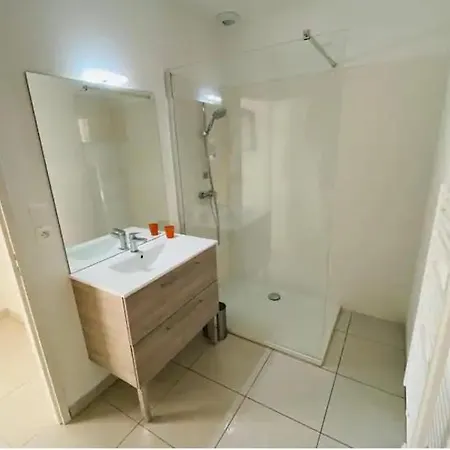 Apartment T2 Au Coeur De - Calme Et Lumineux -wifi Gratuite-2 Velos *